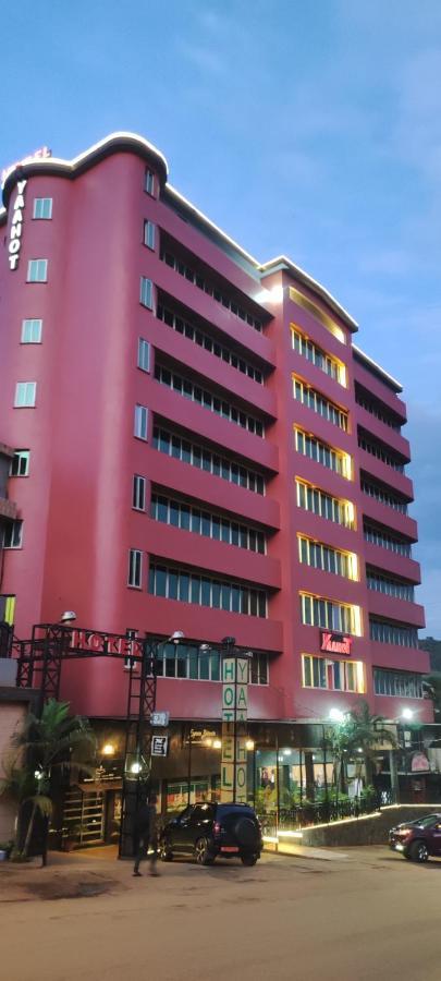 Yaahot Hotel ยาอุนเด ภายนอก รูปภาพ