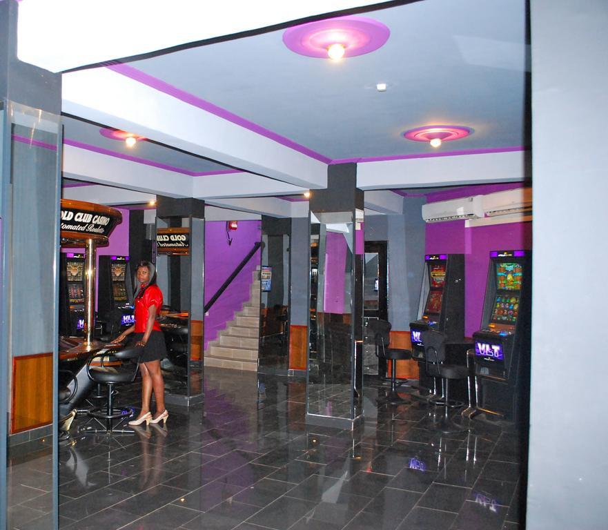 Yaahot Hotel ยาอุนเด ภายนอก รูปภาพ