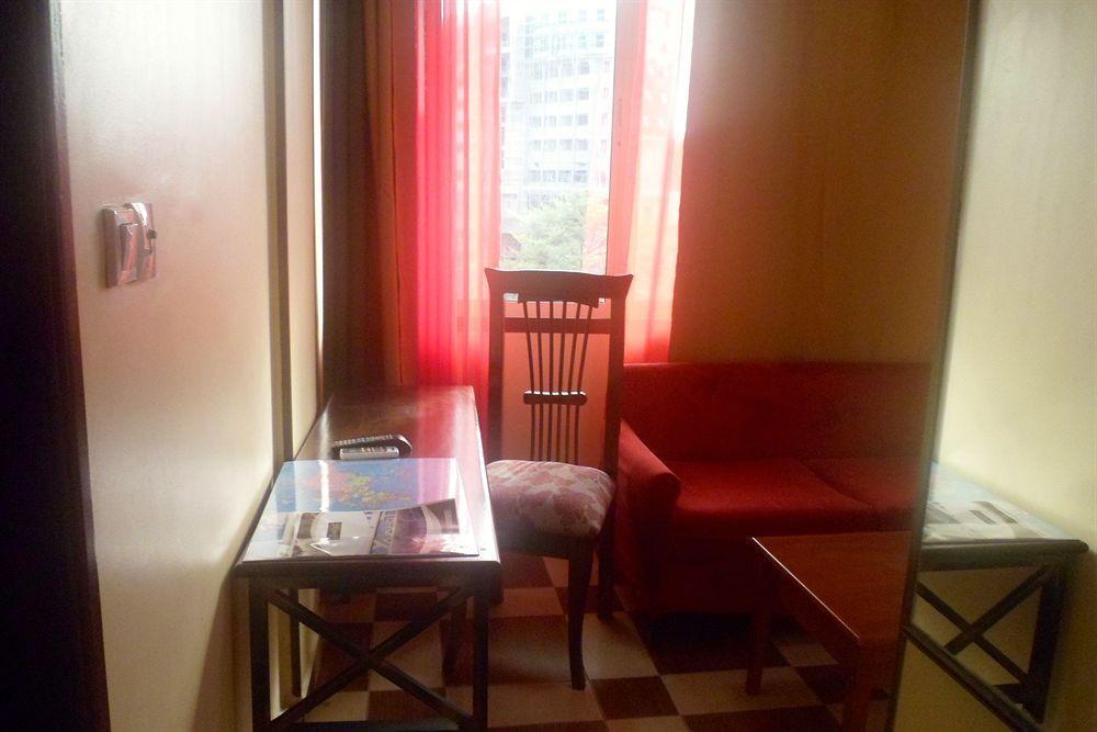Yaahot Hotel ยาอุนเด ภายนอก รูปภาพ